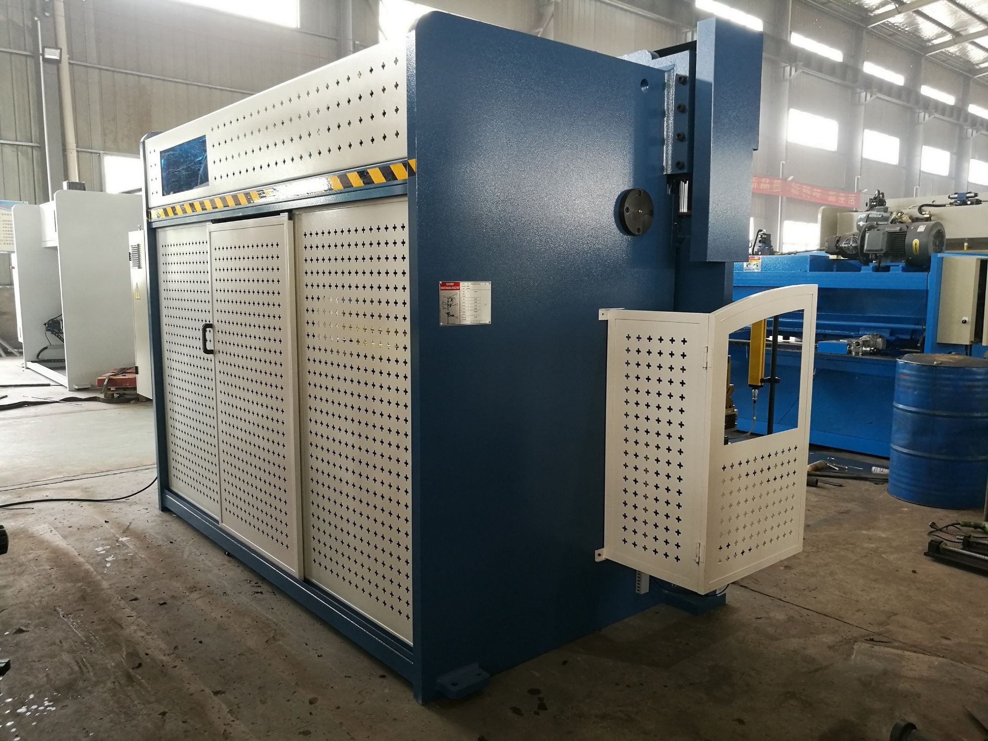 CNC High-equipped Precise Automatic Hydraulic Press Brake Machine