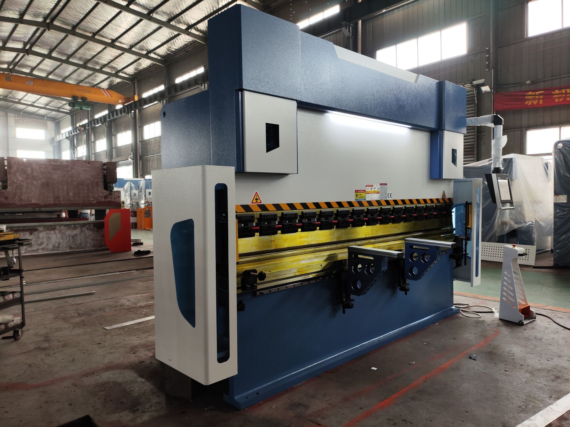 CNC Delem DA-58T Hydraulic Press Brake WC67K-250X4000